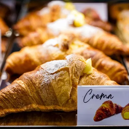 Oda ve Kahvaltı Edward & Wellness Trani