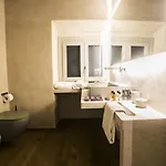 Couette-café Edward & Wellness Trani