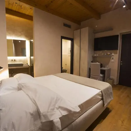 Bed & Breakfast Edward & Wellness Trani